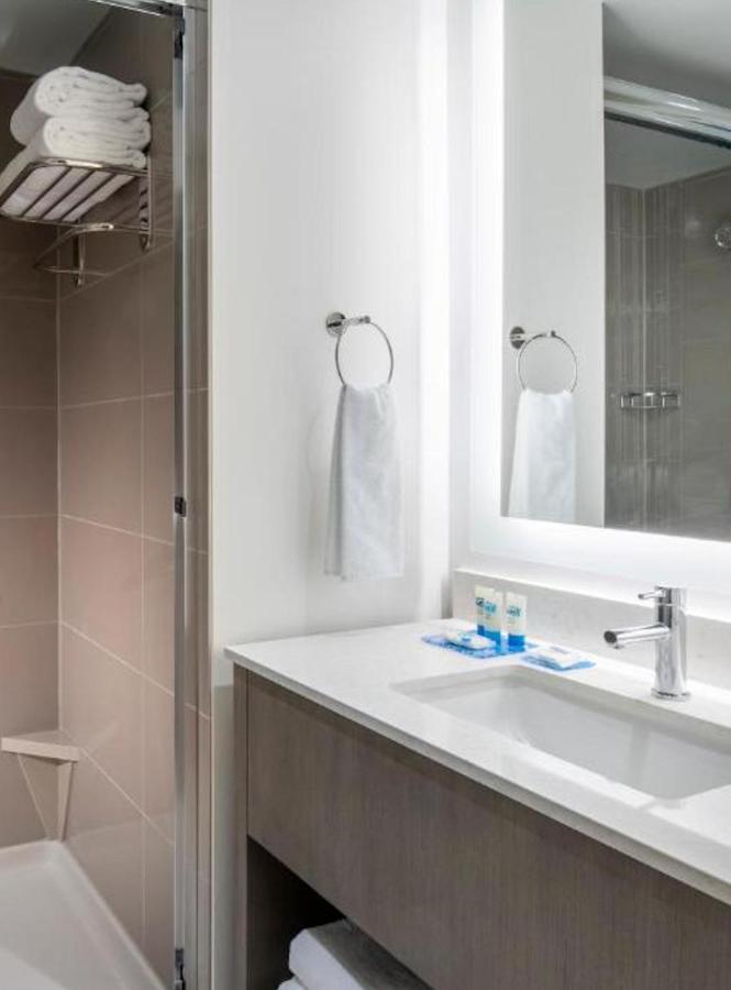 Отель Hyatt House East Moline/Quad Cities Экстерьер фото