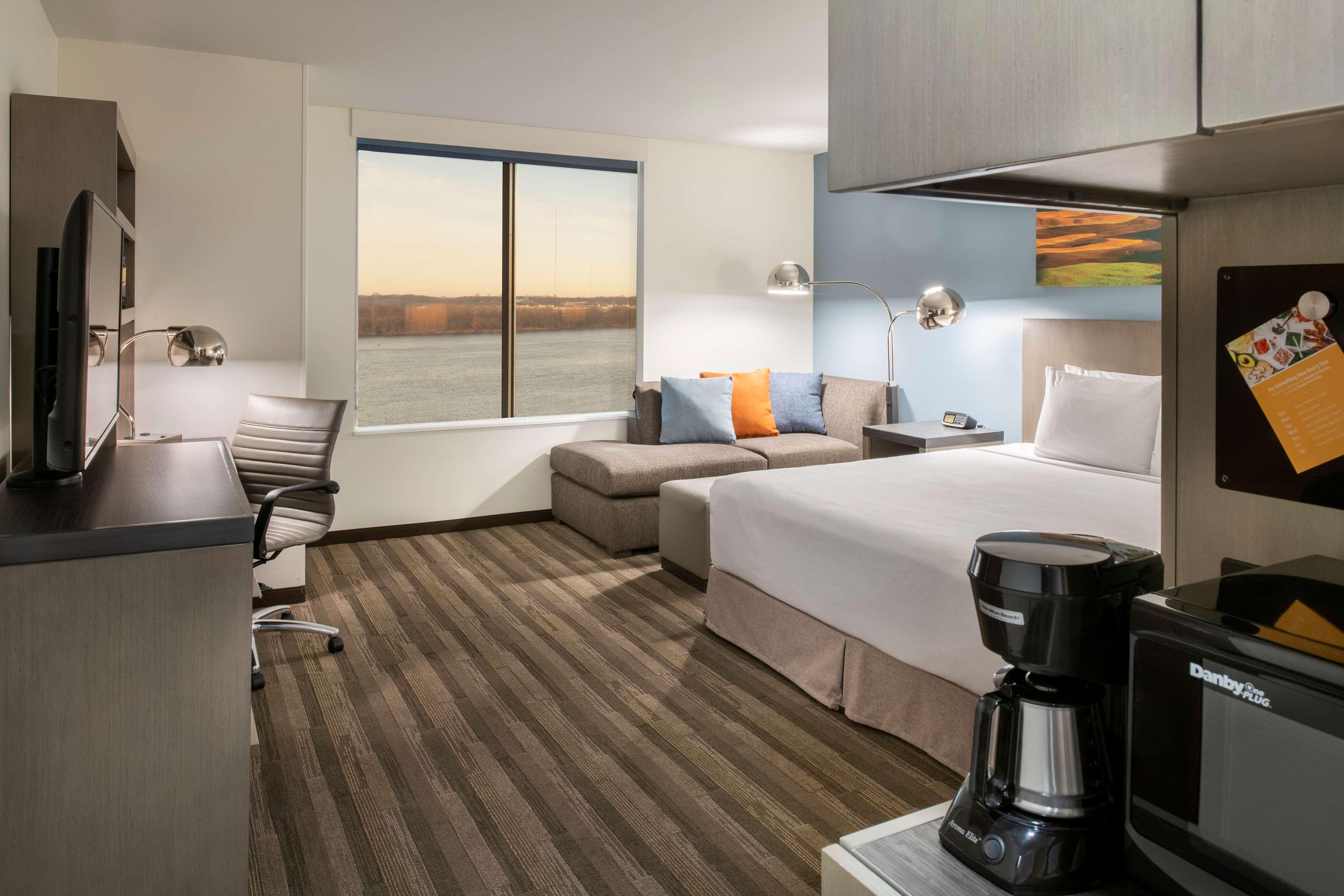 Отель Hyatt House East Moline/Quad Cities Экстерьер фото