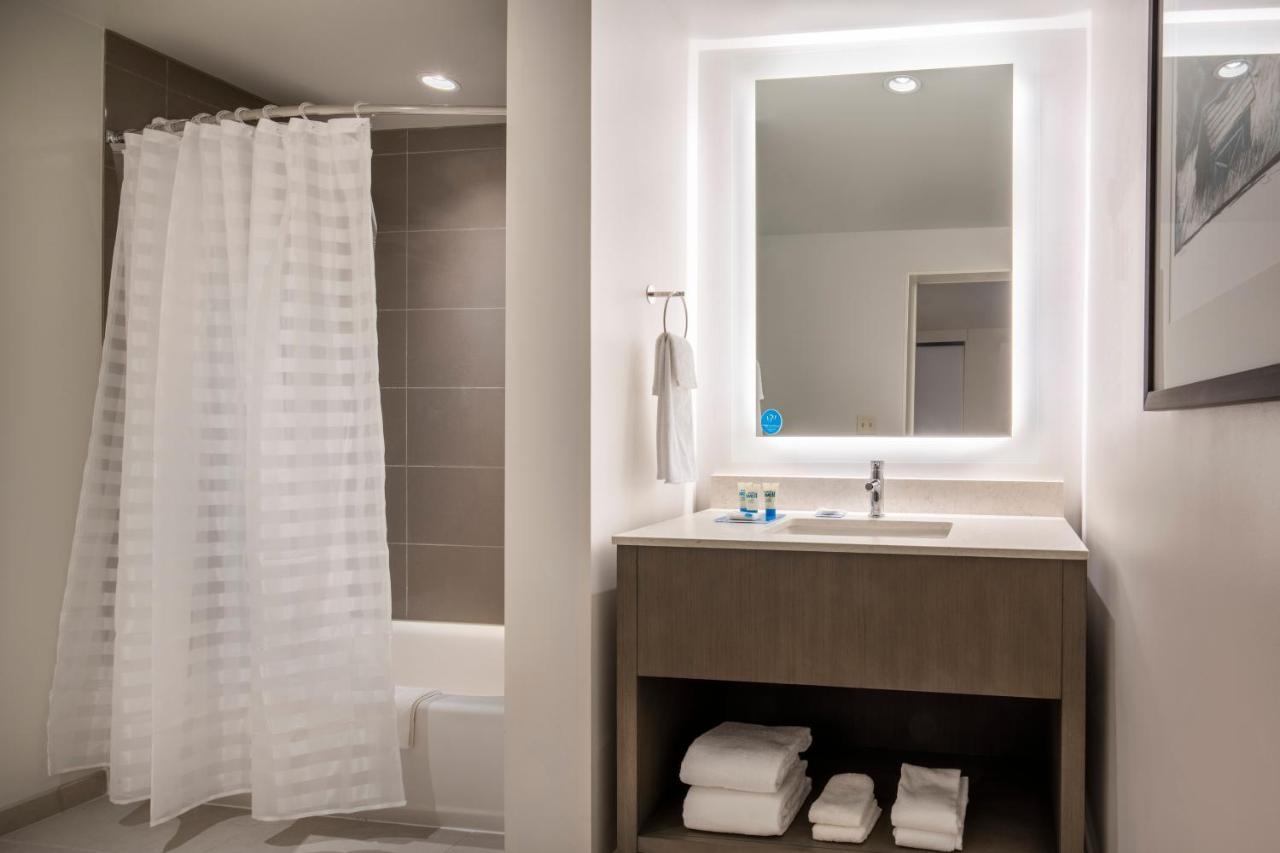 Отель Hyatt House East Moline/Quad Cities Экстерьер фото